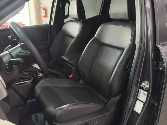 MITSUBISHI-TRITON-2.4 BITURBO DIESEL CD HPE 4X4 AUTOMÁTICO MITSUBISHI-TRITON-2025