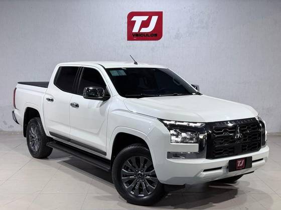 MITSUBISHI TRITON 2.4 BITURBO DIESEL CD GL 4X4 AUTOMÁTICO