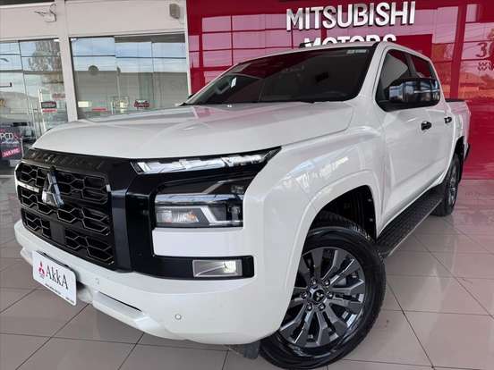 MITSUBISHI-TRITON-2.4 BITURBO DIESEL CD HPE-S 4X4 AUTOMÁTICO MITSUBISHI-TRITON-2025