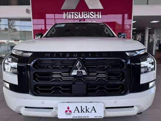 MITSUBISHI-TRITON-2.4 BITURBO DIESEL CD HPE-S 4X4 AUTOMÁTICO MITSUBISHI-TRITON-2025