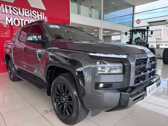 MITSUBISHI-TRITON-2.4 BITURBO DIESEL CD KATANA SR80 4X4 AUTOMÁTICO MITSUBISHI-TRITON-2025