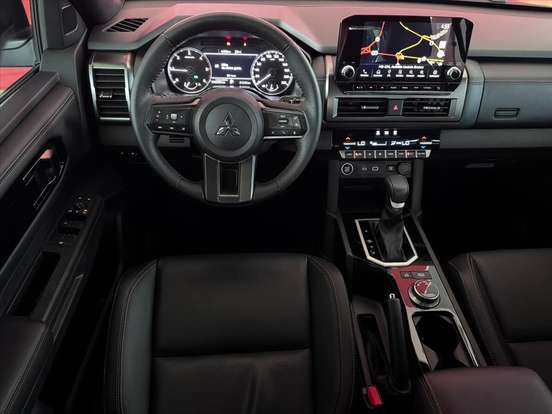 MITSUBISHI-TRITON-2.4 BITURBO DIESEL CD KATANA SR80 4X4 AUTOMÁTICO MITSUBISHI-TRITON-2025