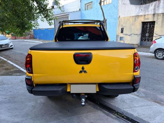 MITSUBISHI-L200 SAVANA-3.2 4X4 16V TURBO INTERCOOLER DIESEL 4P AUTOMÁTICO MITSUBISHI-L200 SAVANA-2016