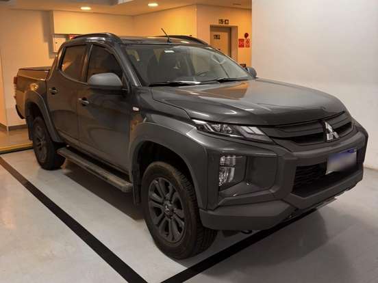 MITSUBISHI-L200 TRITON-2.4 16V TURBO DIESEL SPORT OUTDOOR PLUS CD 4P 4X4 AUTOMÁTICO MITSUBISHI-L200 TRITON-2024