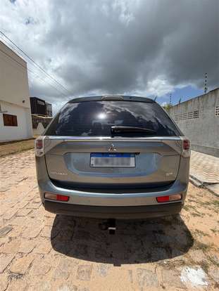 MITSUBISHI-OUTLANDER-2014