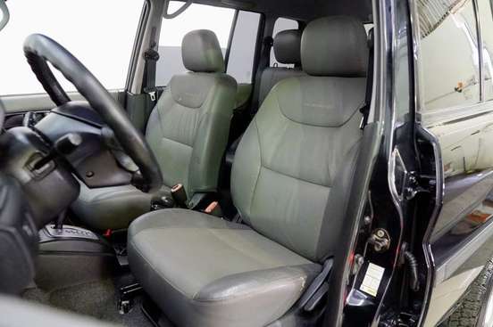 MITSUBISHI-PAJERO TR4-2004