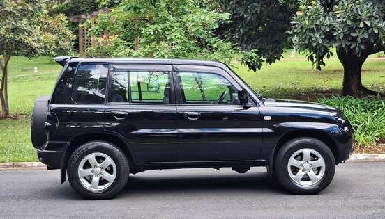 MITSUBISHI-PAJERO TR4-2009