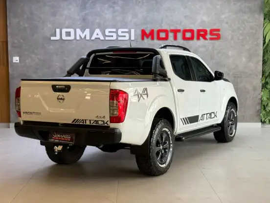 NISSAN-FRONTIER-2020