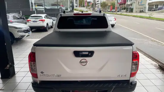 NISSAN-FRONTIER-2021