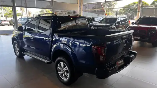 NISSAN-FRONTIER-2024