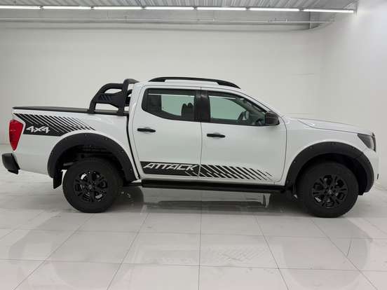 NISSAN-FRONTIER-2024