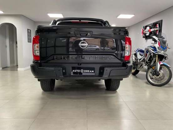 NISSAN-FRONTIER-2024