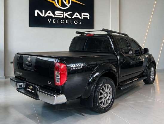 NISSAN-FRONTIER-2016