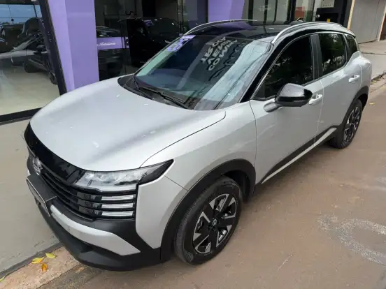 NISSAN-KICKS-2025