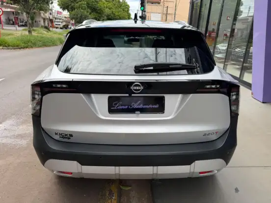 NISSAN-KICKS-2025