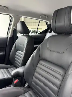 NISSAN-KICKS-2023