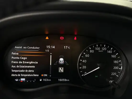 NISSAN-KICKS-2023
