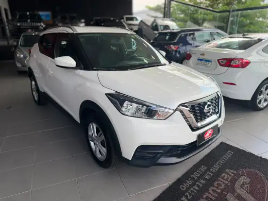 NISSAN-KICKS-2018