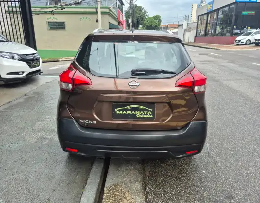 NISSAN-KICKS-2020