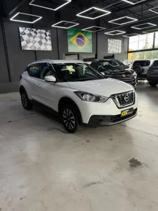 NISSAN-KICKS-2018