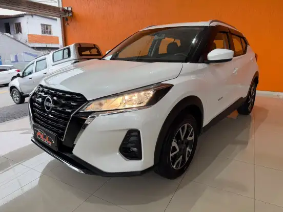 NISSAN-KICKS-2023