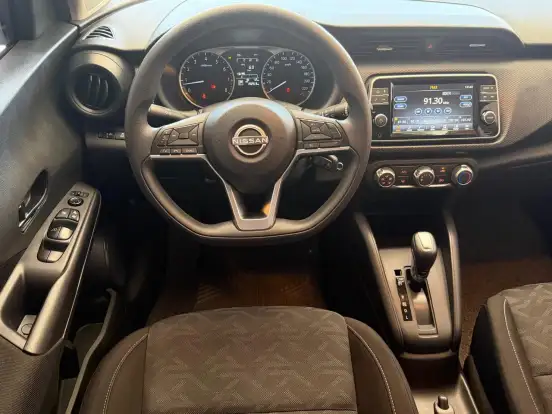 NISSAN-KICKS-2023