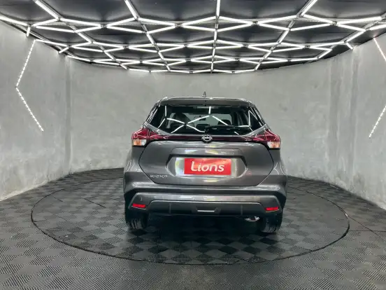 NISSAN-KICKS-2024