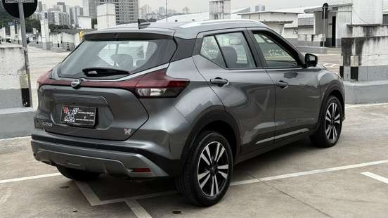 NISSAN-KICKS-2022