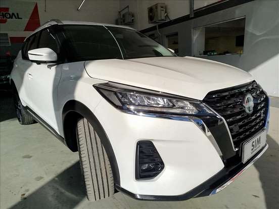 NISSAN-KICKS-2023