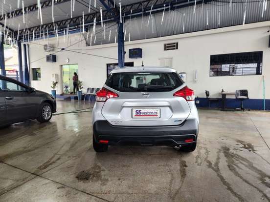 NISSAN-KICKS-2018