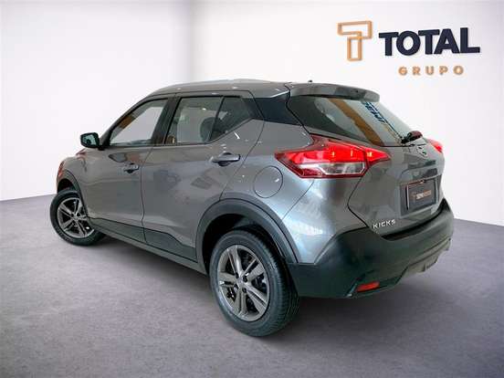 NISSAN-KICKS-2020