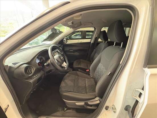 NISSAN-KICKS-2024