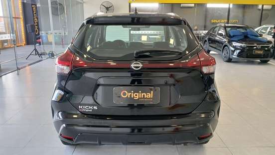 NISSAN-KICKS-2023