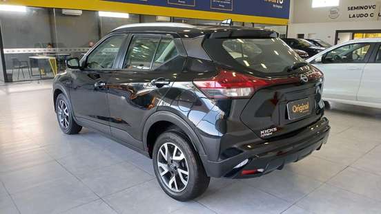 NISSAN-KICKS-2023