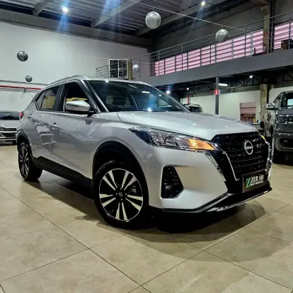 NISSAN-KICKS PLAY-2025