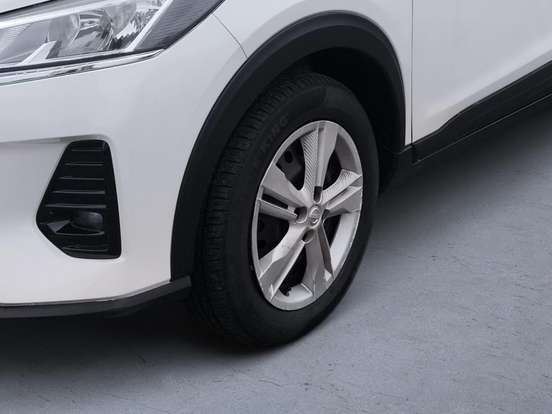 NISSAN-KICKS PLAY-2025