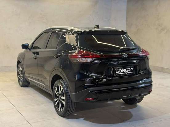 NISSAN-KICKS PLAY-2025