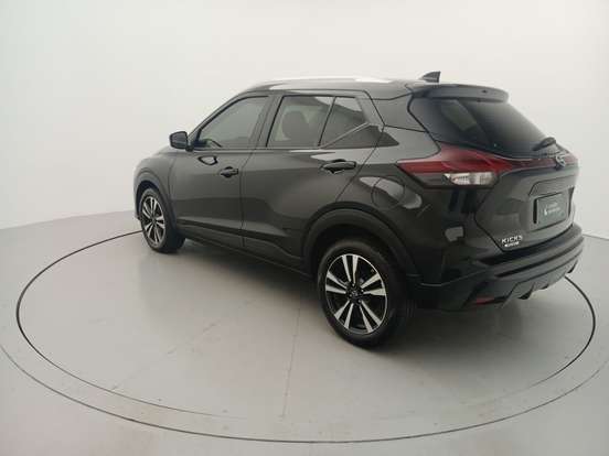 NISSAN-KICKS PLAY-2025