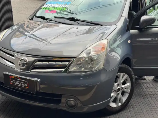 NISSAN-LIVINA-1.8 SL 16V FLEX 4P AUTOMÁTICO NISSAN-LIVINA-2012