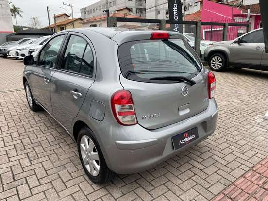 NISSAN-MARCH-2013