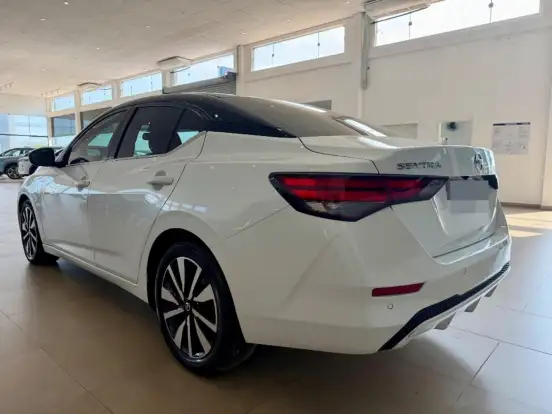NISSAN-SENTRA-2023