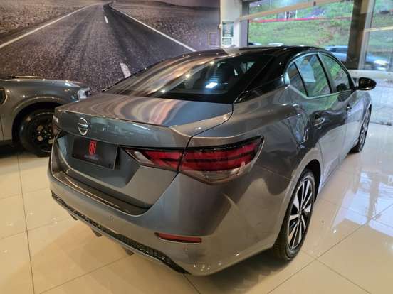 NISSAN-SENTRA-2023