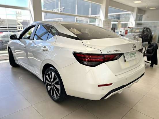 NISSAN-SENTRA-2024