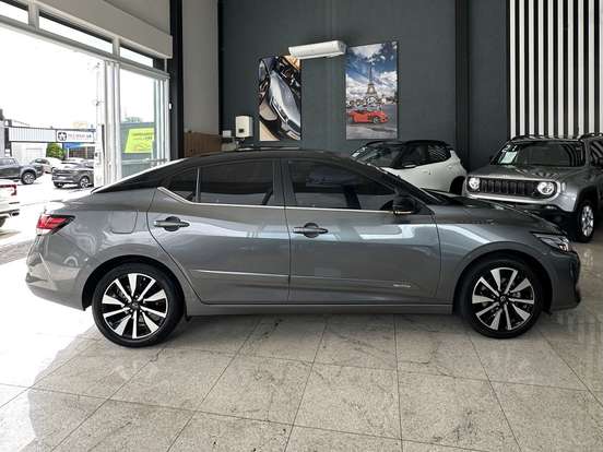 NISSAN-SENTRA-2024