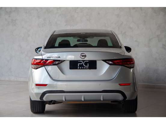 NISSAN-SENTRA-2023
