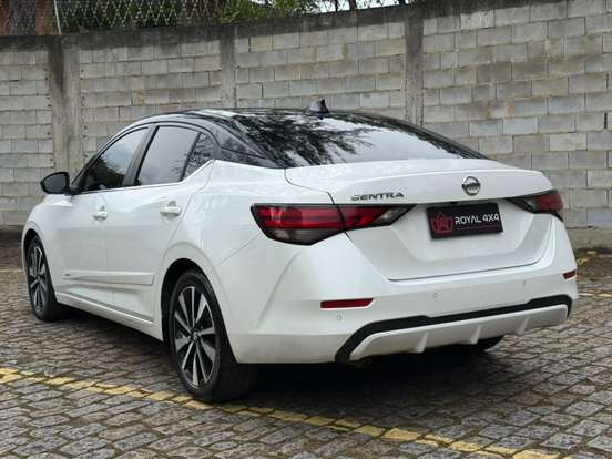NISSAN-SENTRA-2023