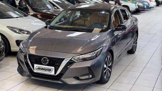 NISSAN-SENTRA-2023