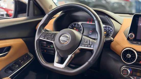 NISSAN-SENTRA-2023