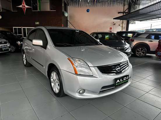 NISSAN-SENTRA-2011