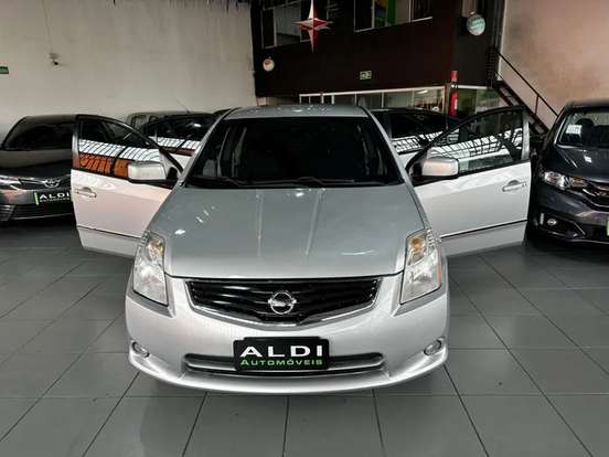 NISSAN-SENTRA-2011